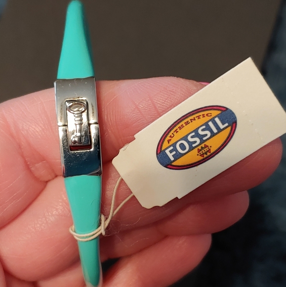 Fossil Turquoise Resin Oval Bangle Bracelet - Picture 3 of 6